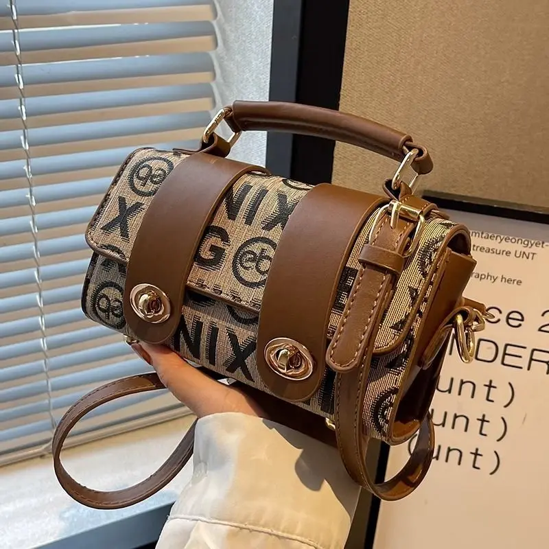 Leather Internet Celebrity Printed Handbag Female 2026 New High Sense Niche Foreign Light Luxury Messenger Pack Cylinder Bag