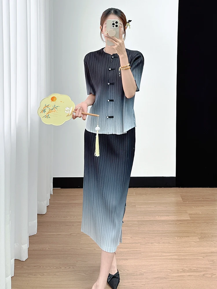 Fashionable Gradient Women's Suit Set High Waist Half Skirt Traditional Chinese Button Short Sleeve round Neck Casual Style