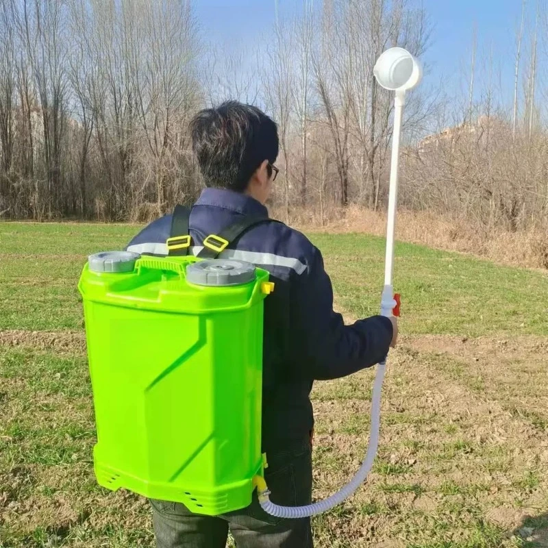 

Liquid fertilization artifact, point fertilizer, fertilizer streamer, drizzle fertilizer, topdressing fertilizer applicator