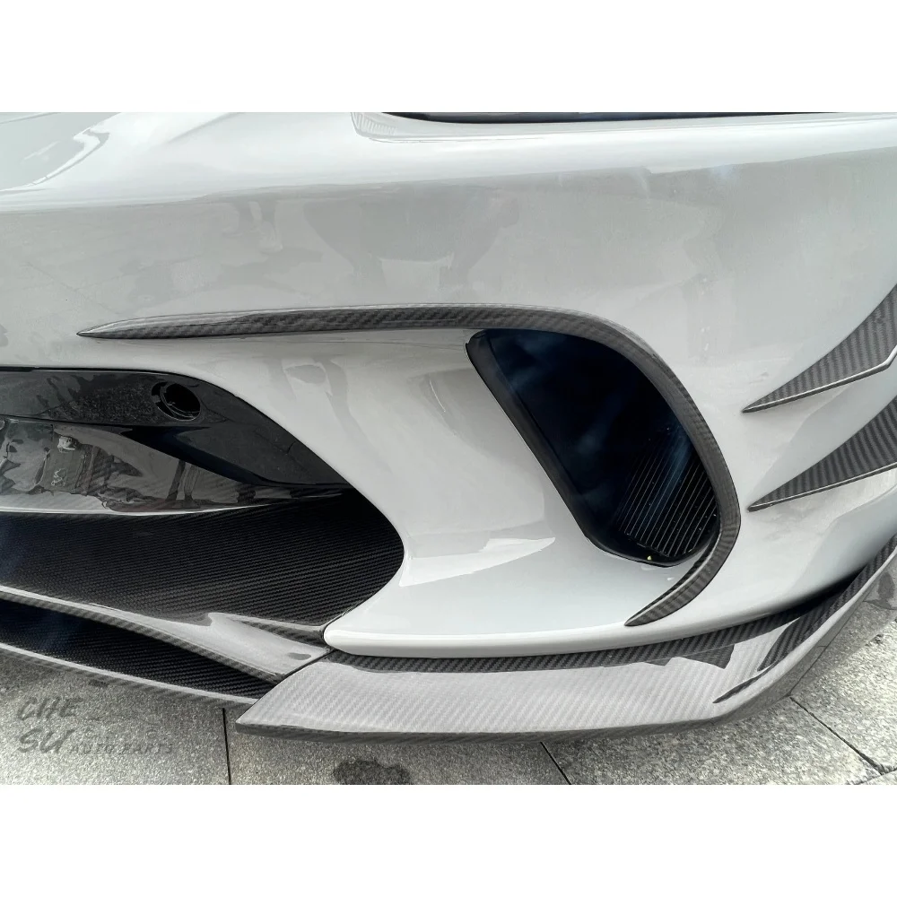 PRO Style Dry Carbon Fiber Front Bumper Fog Light air Blade Fog Light Trim Parts Suitable for McLaren GT