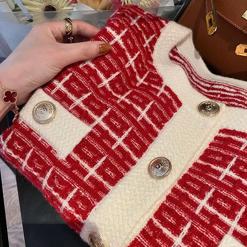 Early Autumn Sweater Women Knitted Cardigan New Year 2023 Spring and Autumn Checker Red Small Fragrant Coat O Neck Sweater