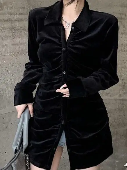 

Осень 2025: Женская модная блузка с V-образным вырезом, завязками на талии, длинными рукавами-колокол, подплечниками, прямым кроем, защитой от морщин, дышащая, из полиэстера.