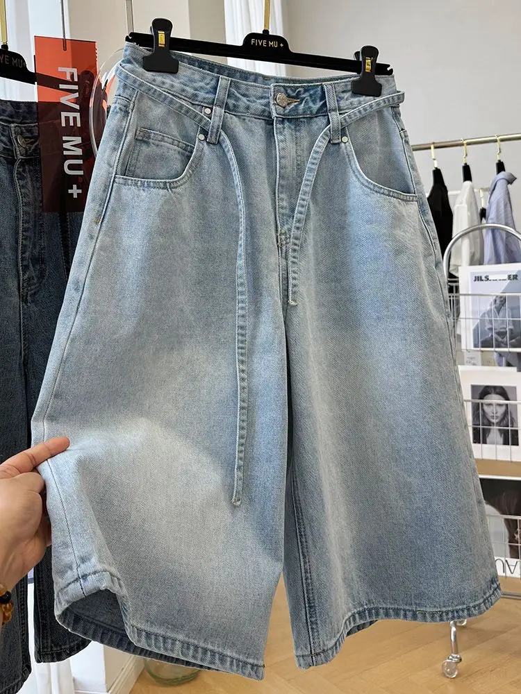 

plus Size Women's Casual Wide Leg Jeans Summer Wear High Waist Button Closure Loose Fit Six Seven Length Belted Denim Pants
