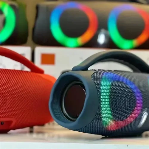 Imagen 2 del producto Altavoz Bluetooth portátil de alta potencia, Subwoofer inalámbrico de 100W, con luz RGB colorida, resistente al agua, estéreo envolvente 360, TWS, FM, Boombox