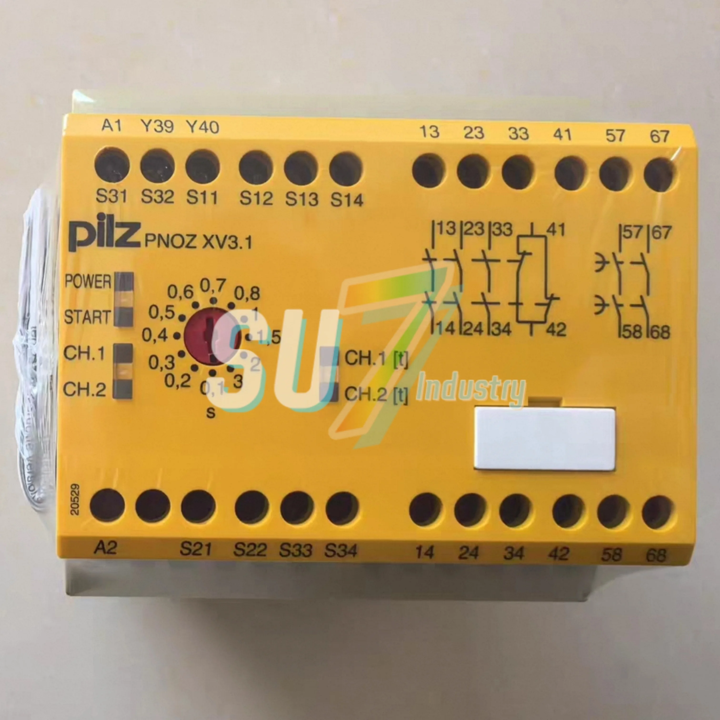 

774505 PNOZ XV2 3s 774508 PNOZ XV2 774530 PNOZ XV3.1 774532 PNOZ XV3.1 774540 PNOZ XV3 New original safety relay