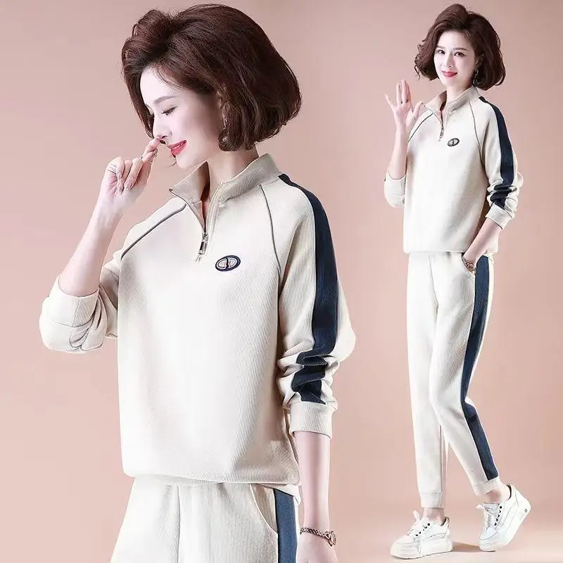 

Sporty Casual Women's Two-Piece Set Fall 2026 New Style Running Outfit for Middle-Aged Ladies Comfortable Loose Fit Long Pants
