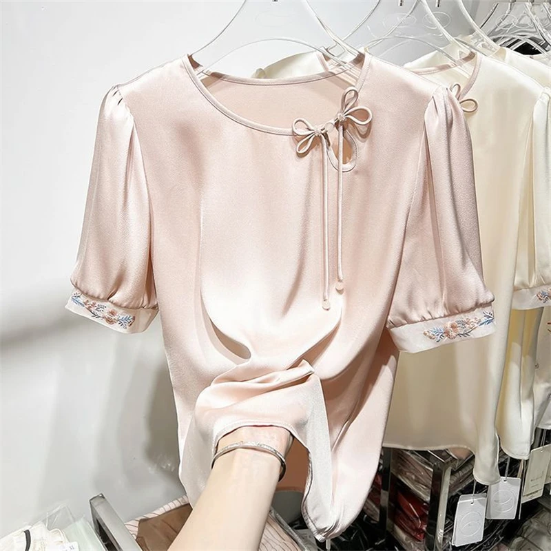 Women Summer Chinese Style Embroidery Hollow Bow Blouses Vintage Fashion Elegant Loose Shirts Ladies O Neck Short Sleeve Tops