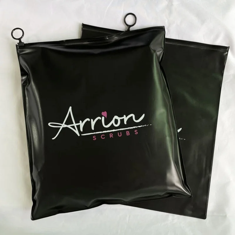 Deslizador de PVC negro personalizado, bolsa de plástico con cremallera esmerilada, respetuoso con el medio ambiente, para ropa, Vaqueros duraderos, vestidos, abrigos, embalaje ba