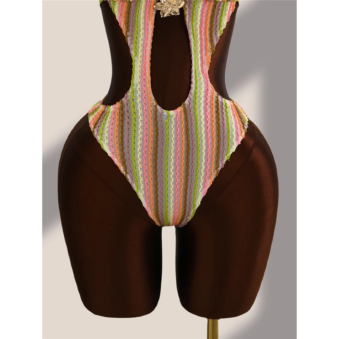 Gestreifter, farbenfroher, ausgeschnittener, einteiliger Badeanzug mit Neckholder für Damen, Monokini mit hohem Beinausschnitt, Badebekleidung, Badeanzug, Schwimmanzug V8304 – Detail 15
