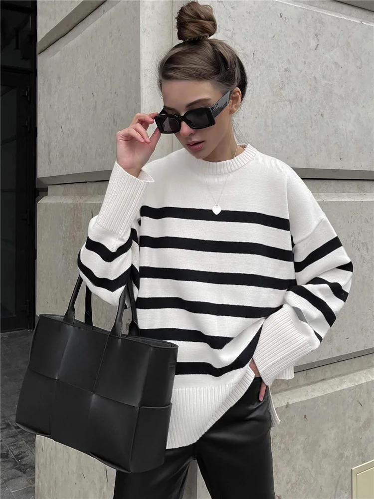 Women Stripe Knit Sweater Pullover Long Sleeve Knitted Tops O Neck Female Jumper Autumn Winter Streetwear White Baggy Sweaters