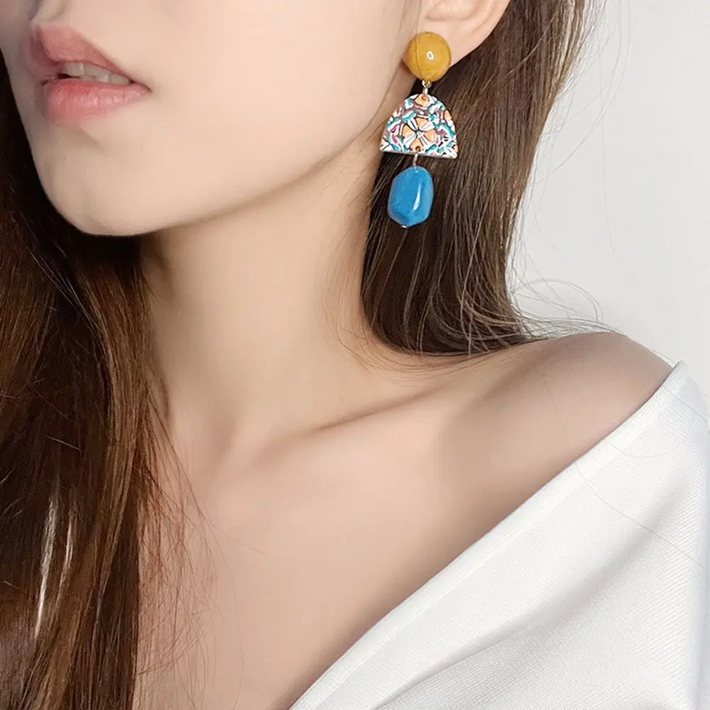 Resin Silver Needle Baroque Korean Style Earrings Scalloped Clip Earrings Retro Contrast Earrings Female Dangle Earrings