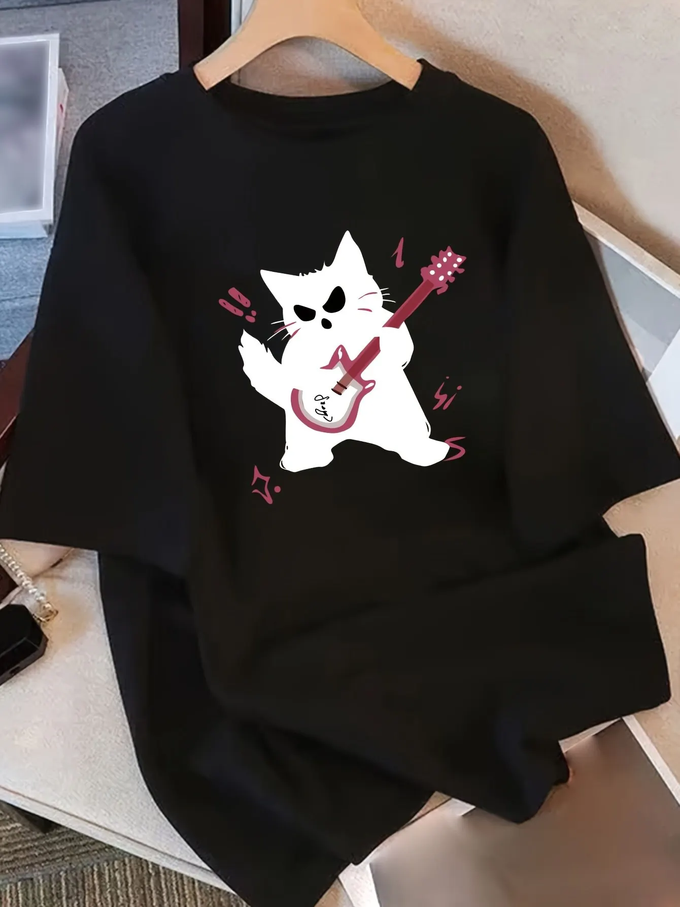 Camiseta extragrande de algodón 100% pesada para mujer, camiseta suave con cuello redondo y gráfico Rockstar Cat Playing Guitar, lavable a máquina