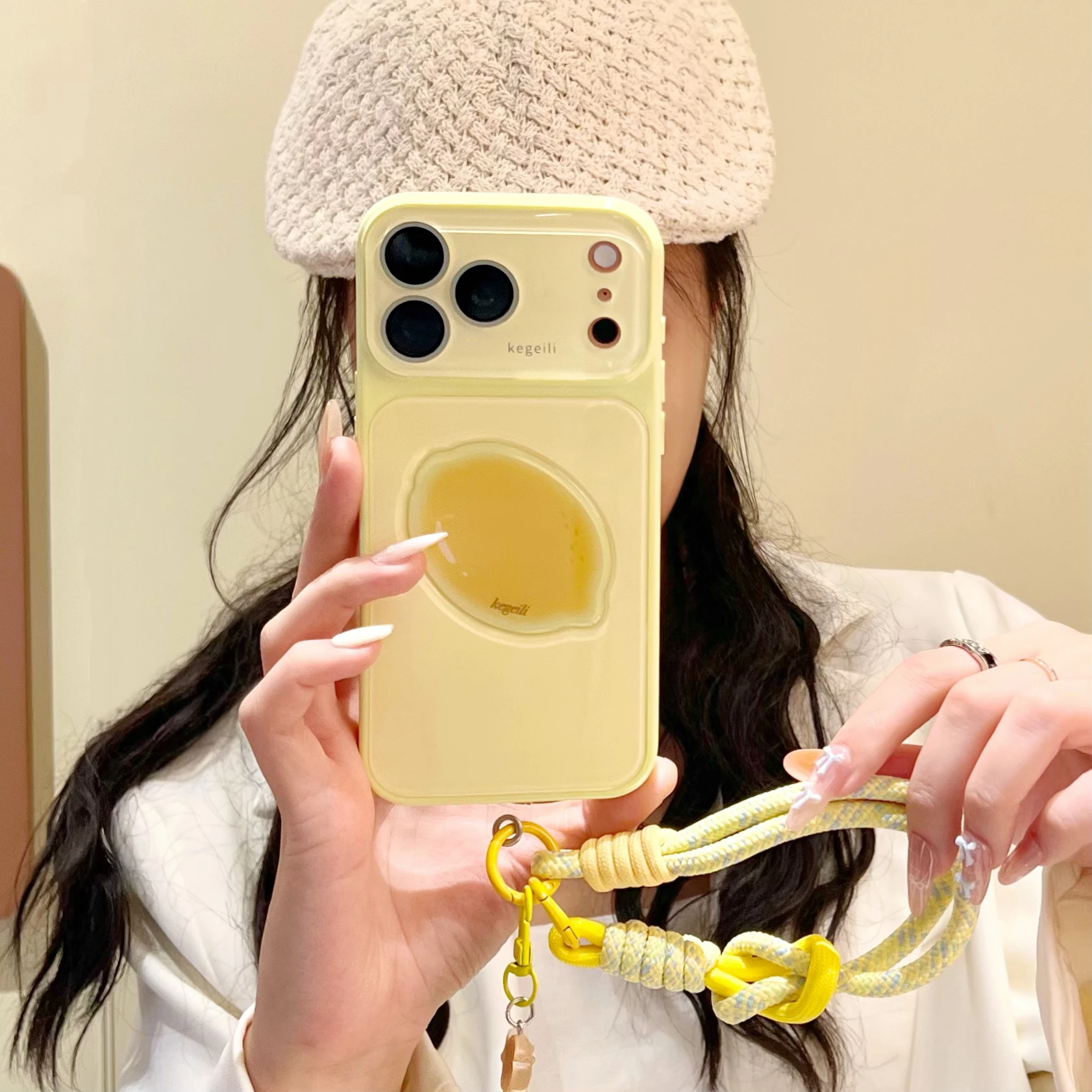 Phone Cases With Straps - Sevimli Meyve Desenli iPhone 17 Pro