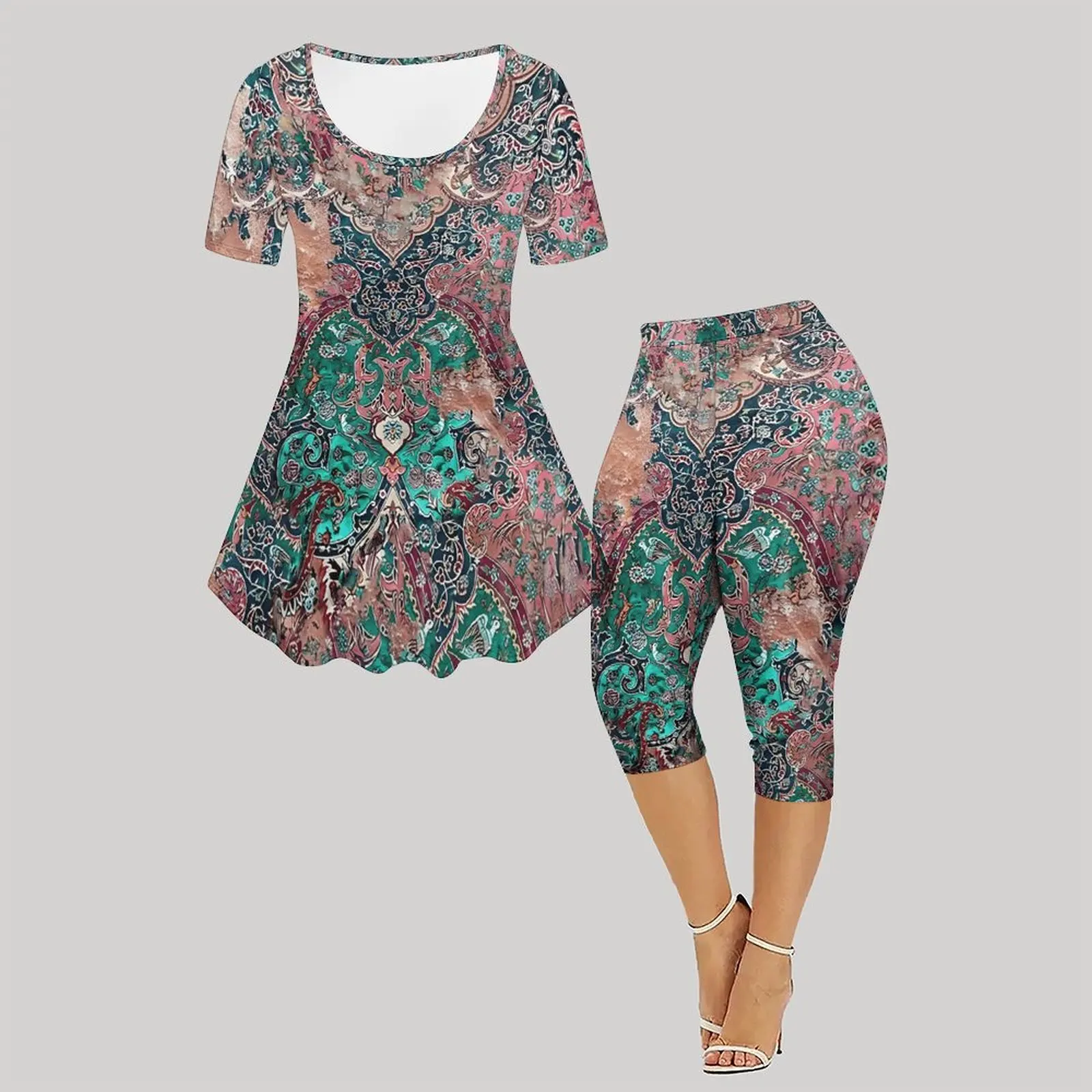 2pcs Fashion Print  Two Piece Set for Women Exercise Round Neck T-shirt  Casual Vacation Capri Pants