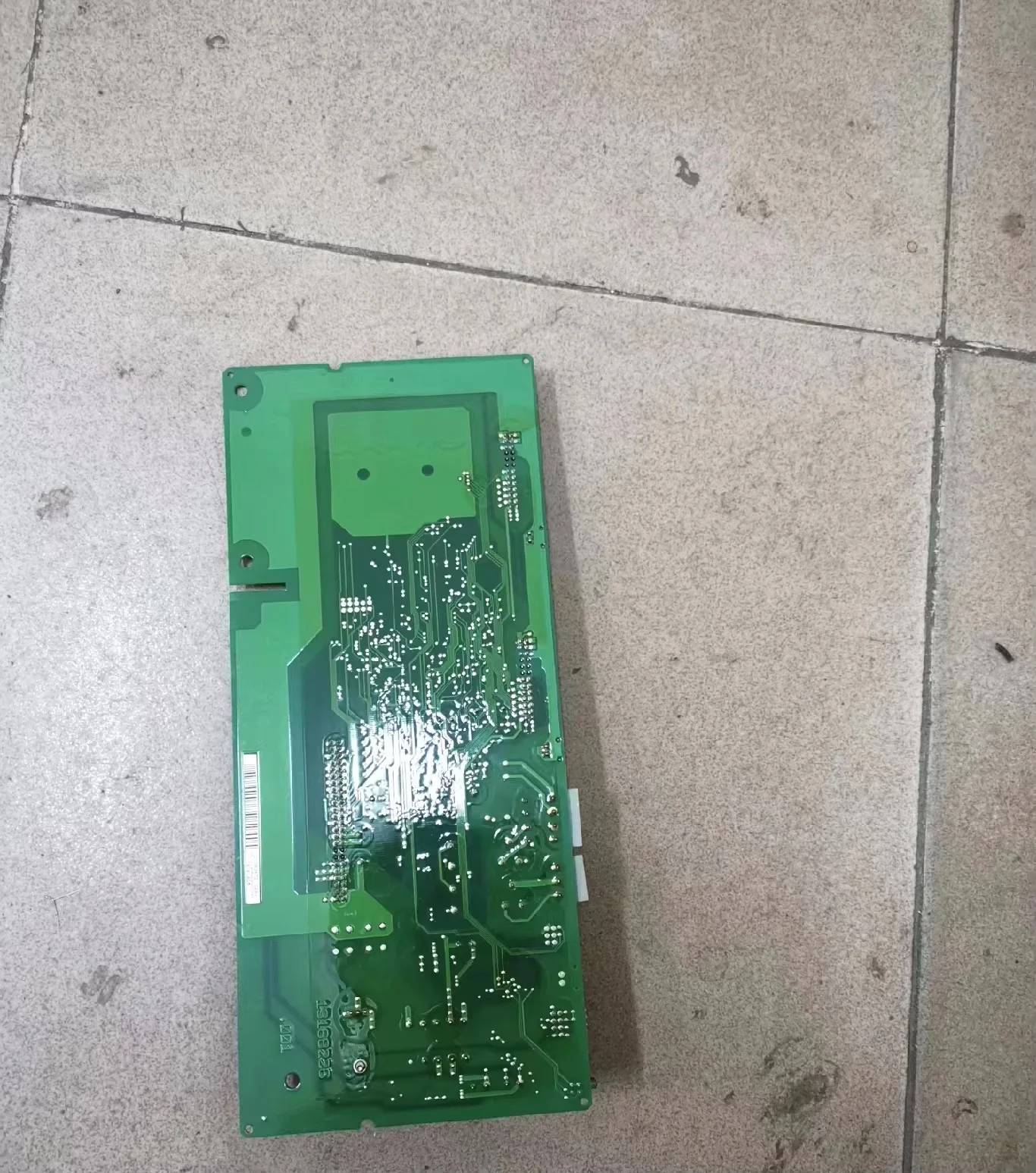 В наличии Плата ЦП E82EV000-0B000 E82EV000-0B000CP полностью протестирована