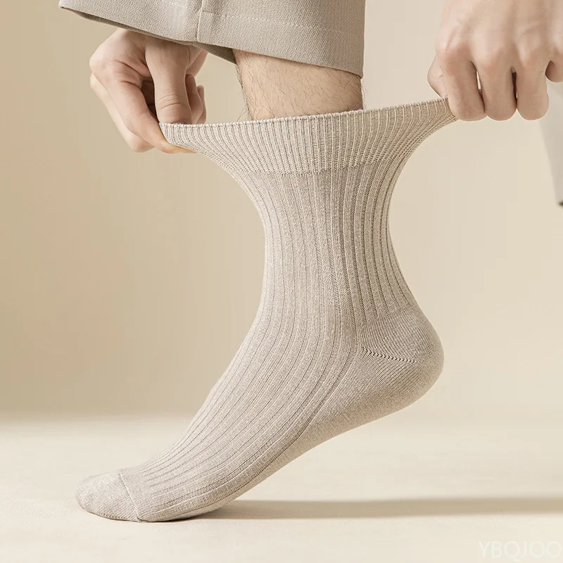 7 أزواج من الجوارب الرجالية المصنوعة من القطن الخالص المتوسطة للرياضة وامتصاص العرق ومنع الرائحة في الخريف والشتاء جميع الجوارب القطنية غير الرسمية
