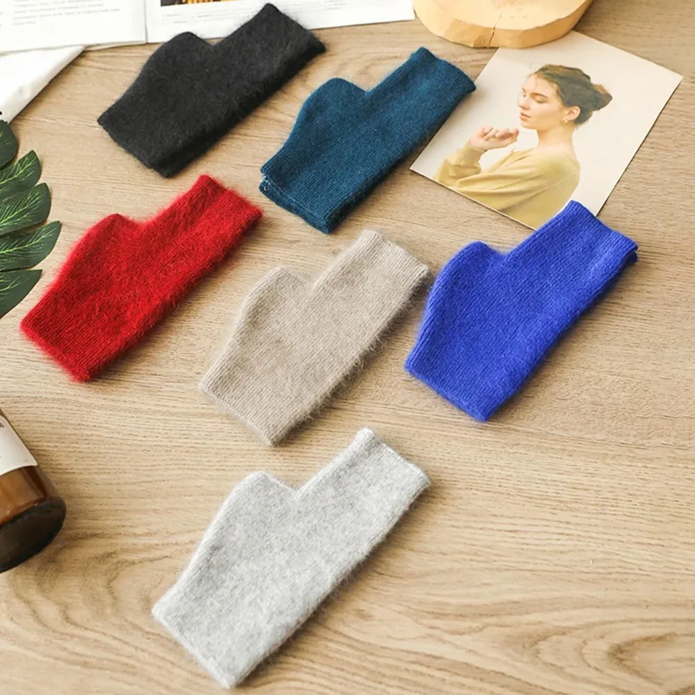 Mink Cashmere Gloves Autumn Winter Warm Gloves Lovely Fingerless Racoon Wool Mitten Wrist Length Thumb Hole Mitts Fashion Female