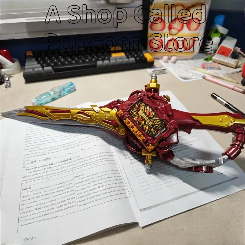 

Подлинная Bandai Dx Kamen Rider Sabre - Kenzan: Toki koKu Ken Kaizeki (История океана) Kamishiro Ryouga для подарка