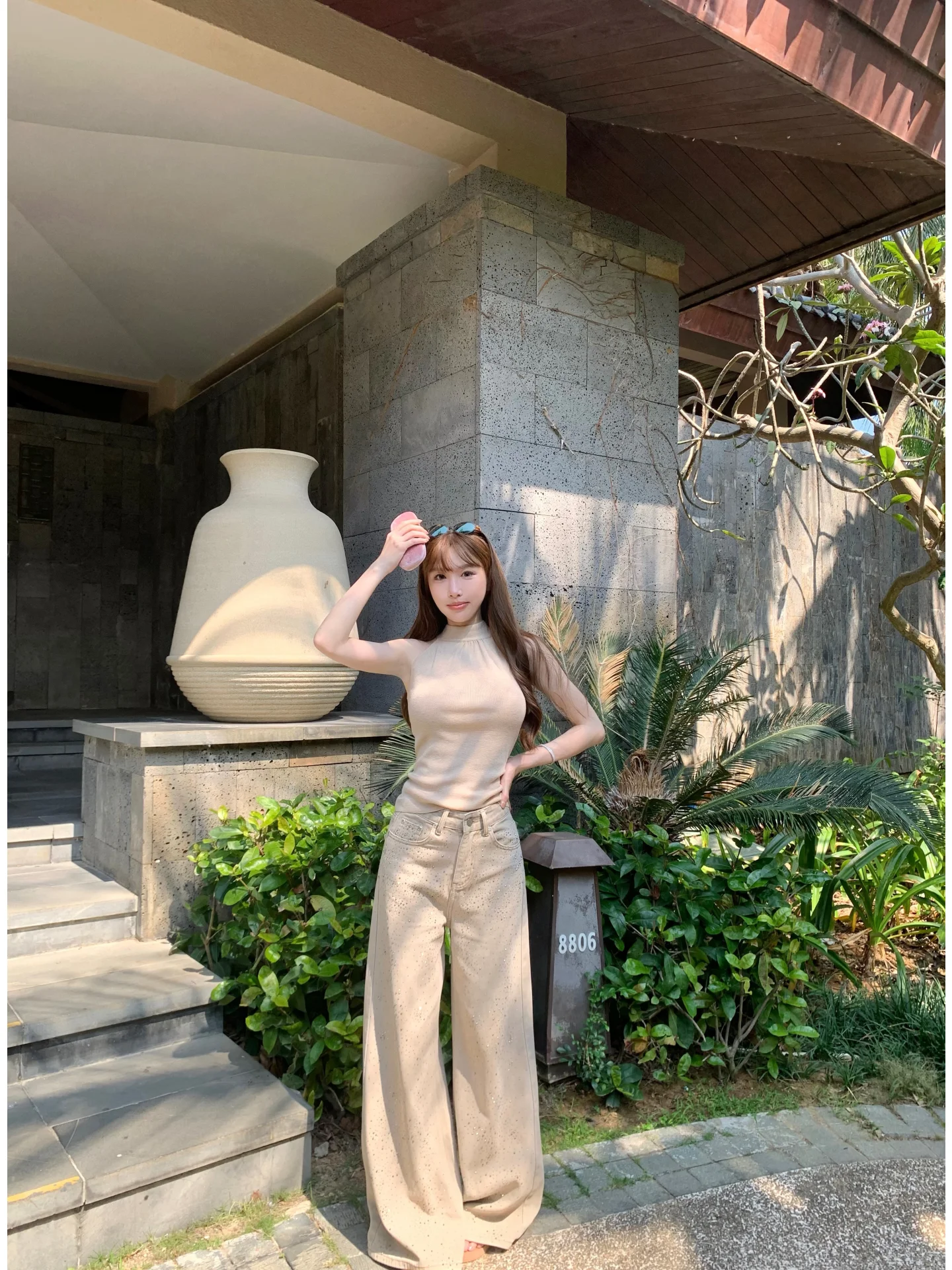 

Khaki Color Rhinestone Embellished Wide Leg Jeans Women's Spring Fashion Cotton Natural Waist Slightly Stretchy Denim Pants