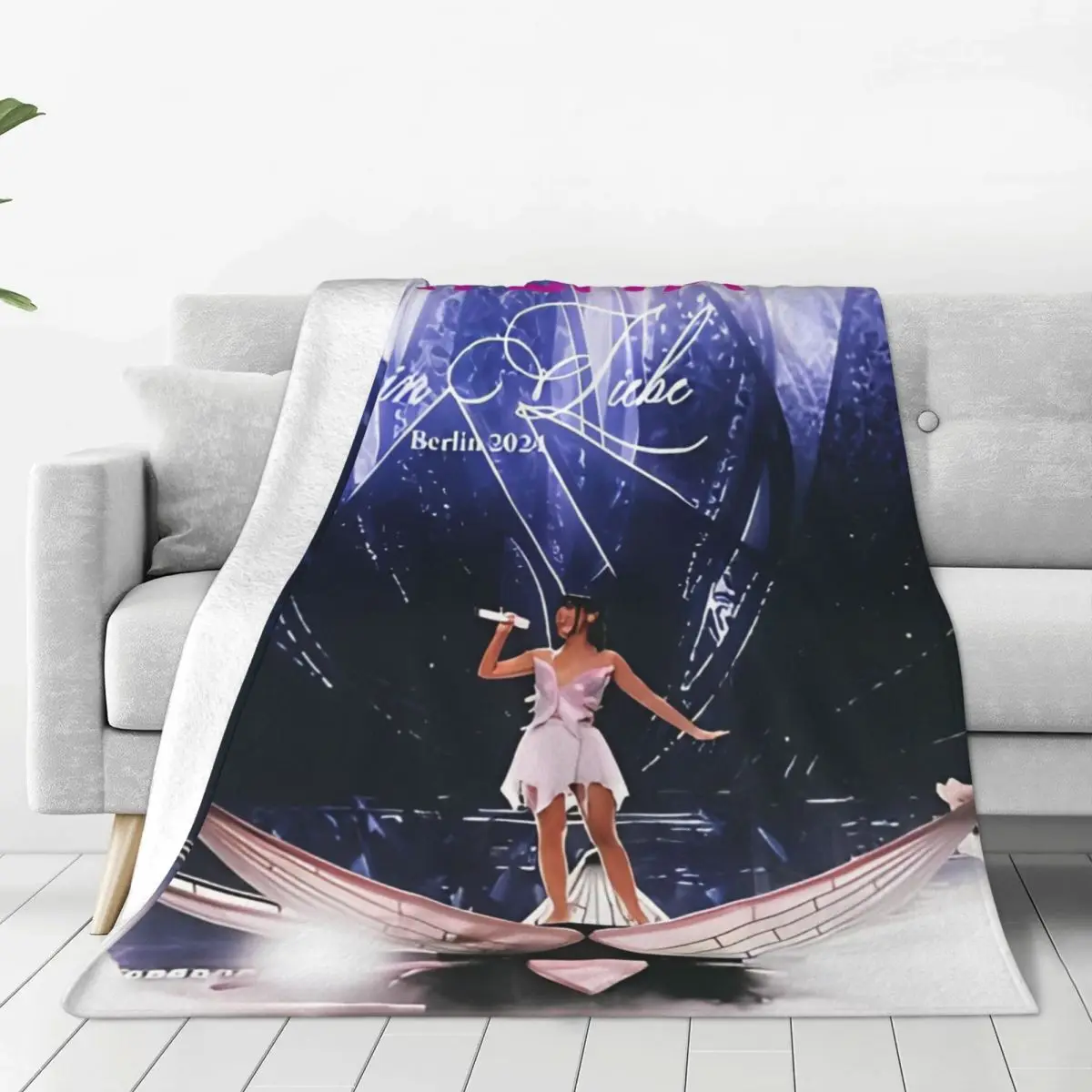 Ayliva In Liebe Blanket Quality Warm Soft Singer Music Concert Throw Blanket Winter Picnic Chair Sofa Bed Street Trend Bedspread