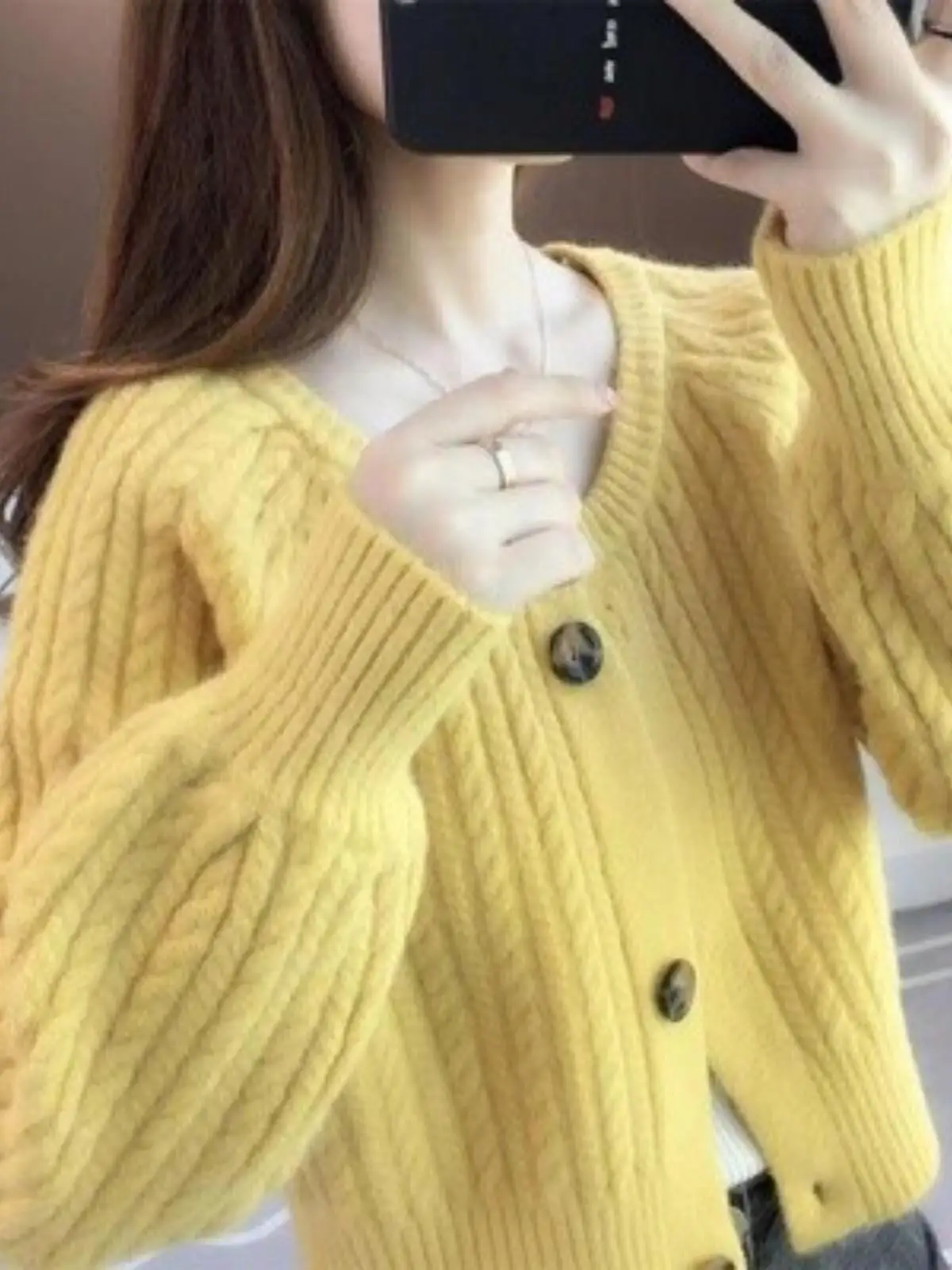 Knitted Cardigan for Women Autumn Winter New Short Style Single Breasted Design Sweater Fashion Versatile Outerwear Look Thin