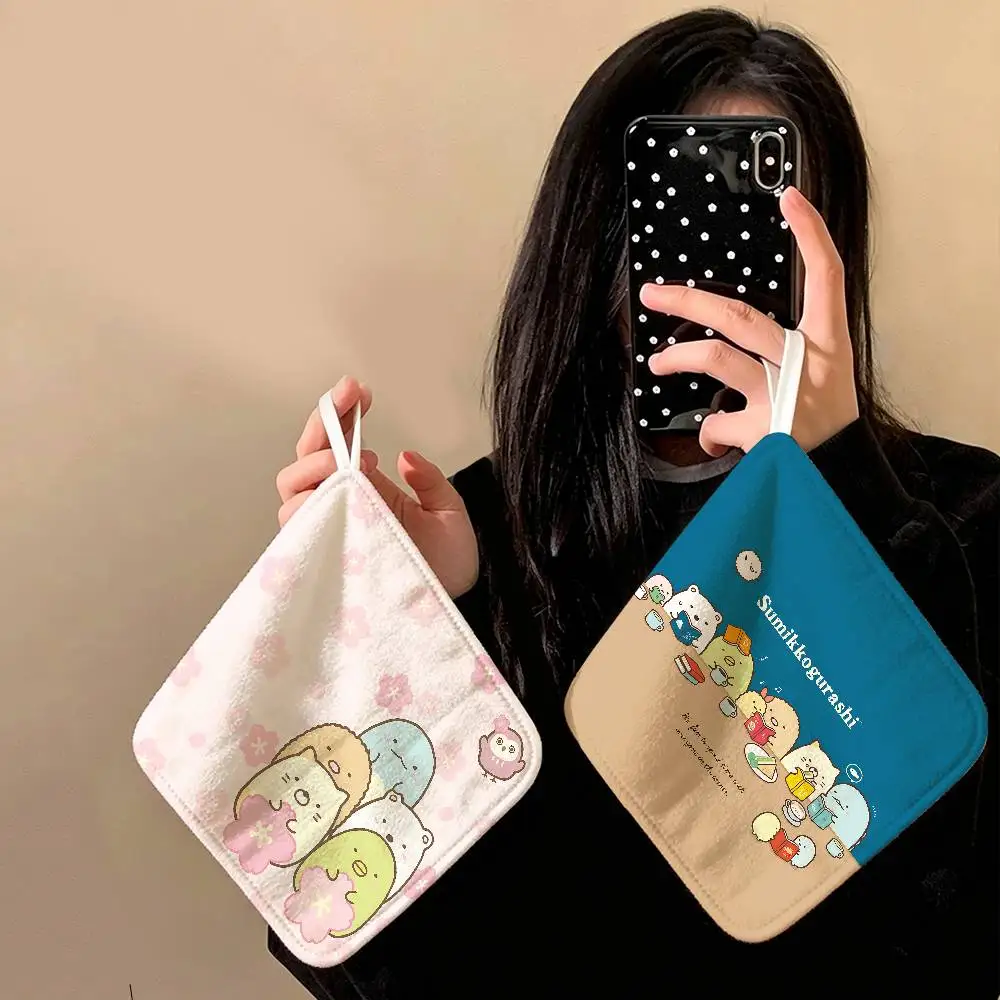 Cartoon Pink Sumikko Gurashi Hanging Kitchen Towel, Polyester Cotton Material, Wear Resistant Hand Wiping Towel for Home