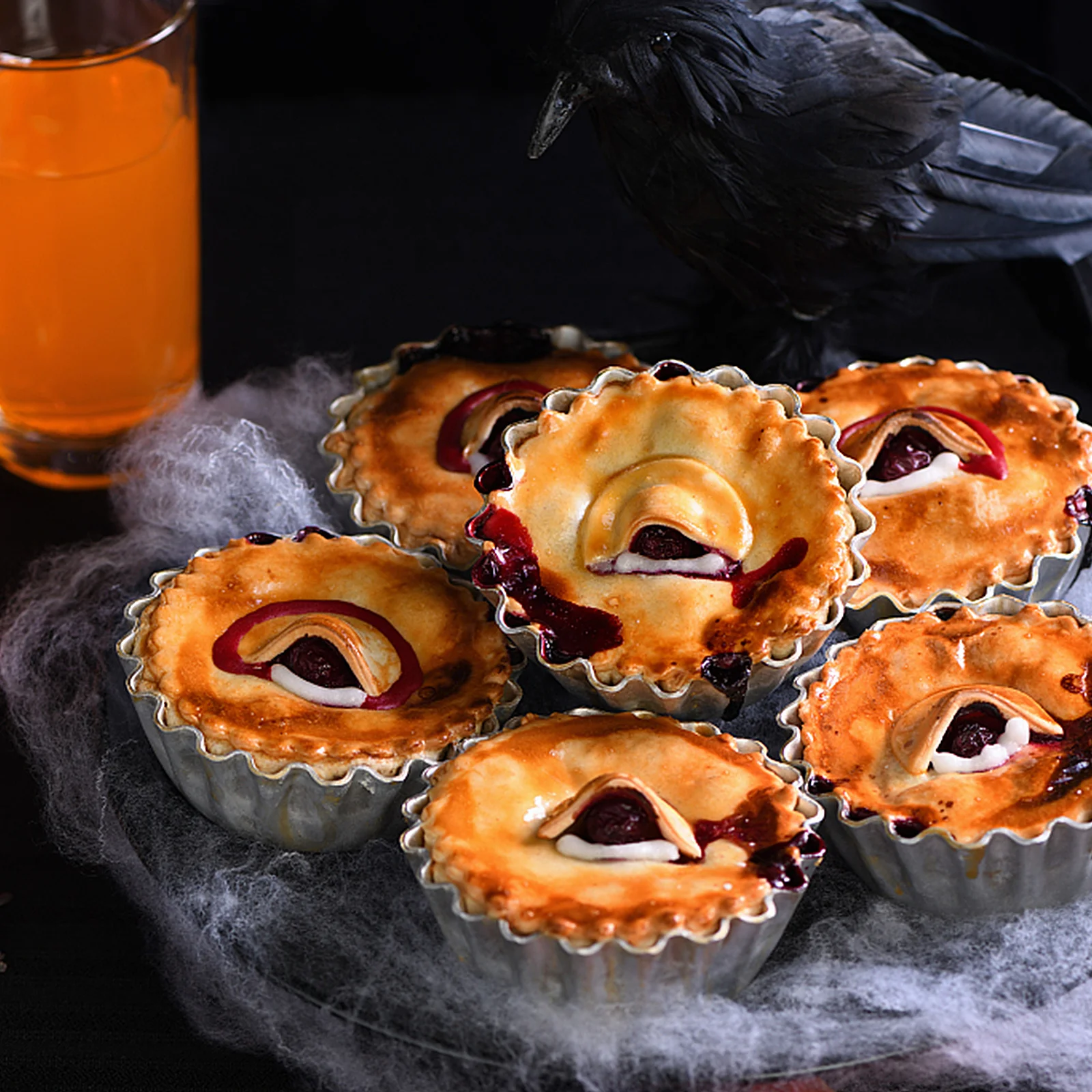 

6Pcs Chrysanthemum Tart Pans Non-Stick Carbon Steel Baking Cups for Egg Tart Mini Cupcake Muffin Reusable Silver