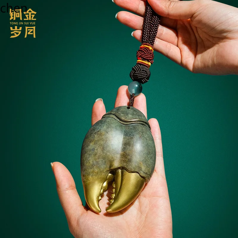 HT Copper Golden Years Hand Holding Money Brass Ornament Brass Crab Claw Handheld Piece Souvenir
