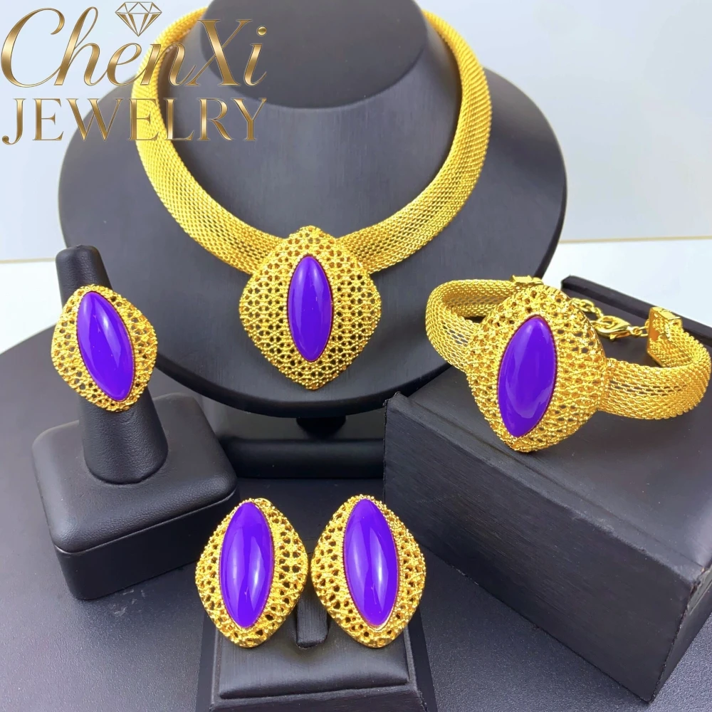 Alluvial Gold Three-Dimensional Hollow-Out Necklace Elegant Charms Standout Piece High-End Keepsake Exquisite Young Luxury Gift