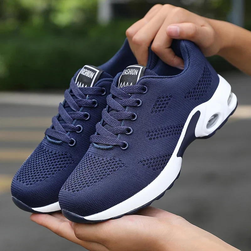 Atmungsaktive Mesh-Laufschuhe für Damen, Sommer, modische, atmungsaktive Schnürschuhe, schnell trocknende, lässige Sportschuhe mit dicken Sohlen