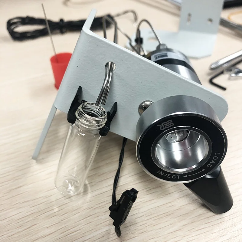 Gradient Analytical High Performance Liquid Chromatography Instrument with HPLC Column Oven & Pump & Detector LC-100