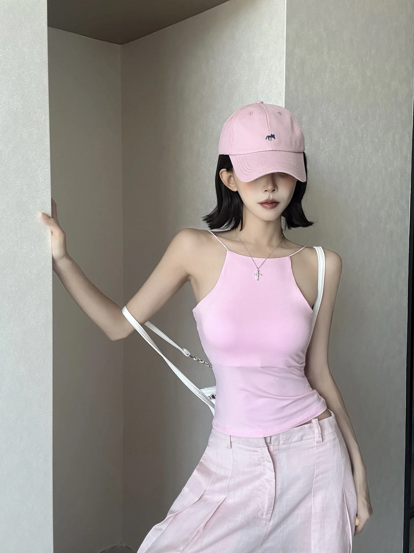 Sweet Pink Sexy Backless Tight Neck Hanging Vest Women's Summer Thread Short Model Fitting Top Cotton Village Brand