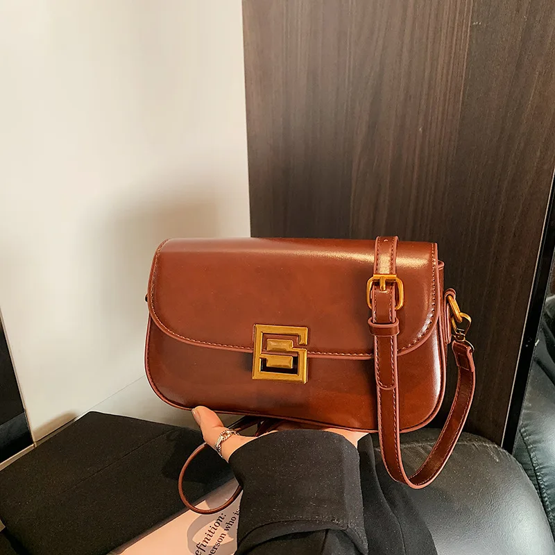 

Женская сумка, новинка 2025, простая маленькая квадратная сумка, универсальная сумка для подмышек, модный дизайн, сумка через плечо на одно плечо