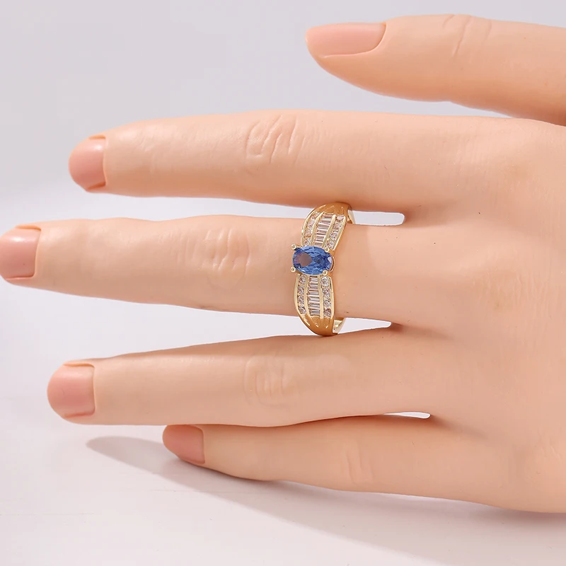 Schillernder, mit weißen und blauen CZ-Steinen besetzter Damenring, glänzende goldene Farbe, geometrisch, für den täglichen Gebrauch, Party-Schmuck, Jubiläumsgeschenk – Detail 1