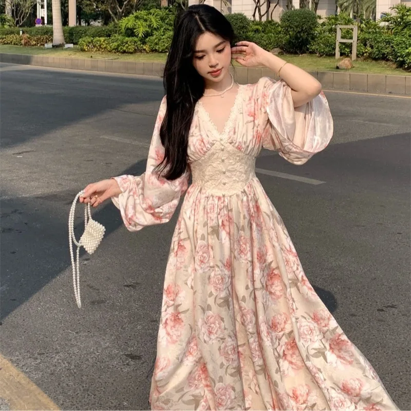 

French Retro Elegant Floral Dress Women's Spring Long-sleeved Slim Fit V-neck Vacation Style Dress Fashion Female Clothes