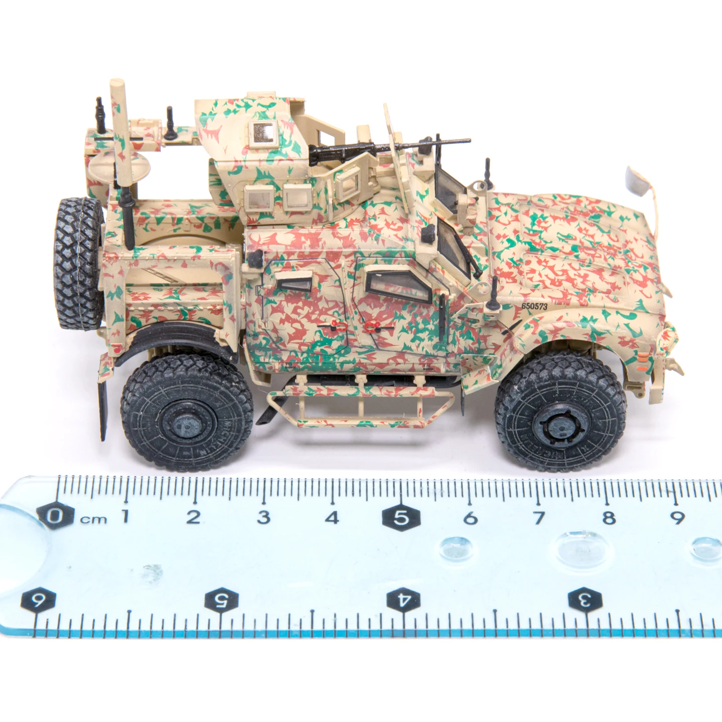 1:72 T-M Украинская модель M-ATV (650573 и 650687 случайно отправленная) модель готового продукта с камуфляжным полем битвы 1:72 T-M Украинская модель M-ATV (650573 и 650687 случайно отправленная) модель готового продукта с камуфляжным полем битвы