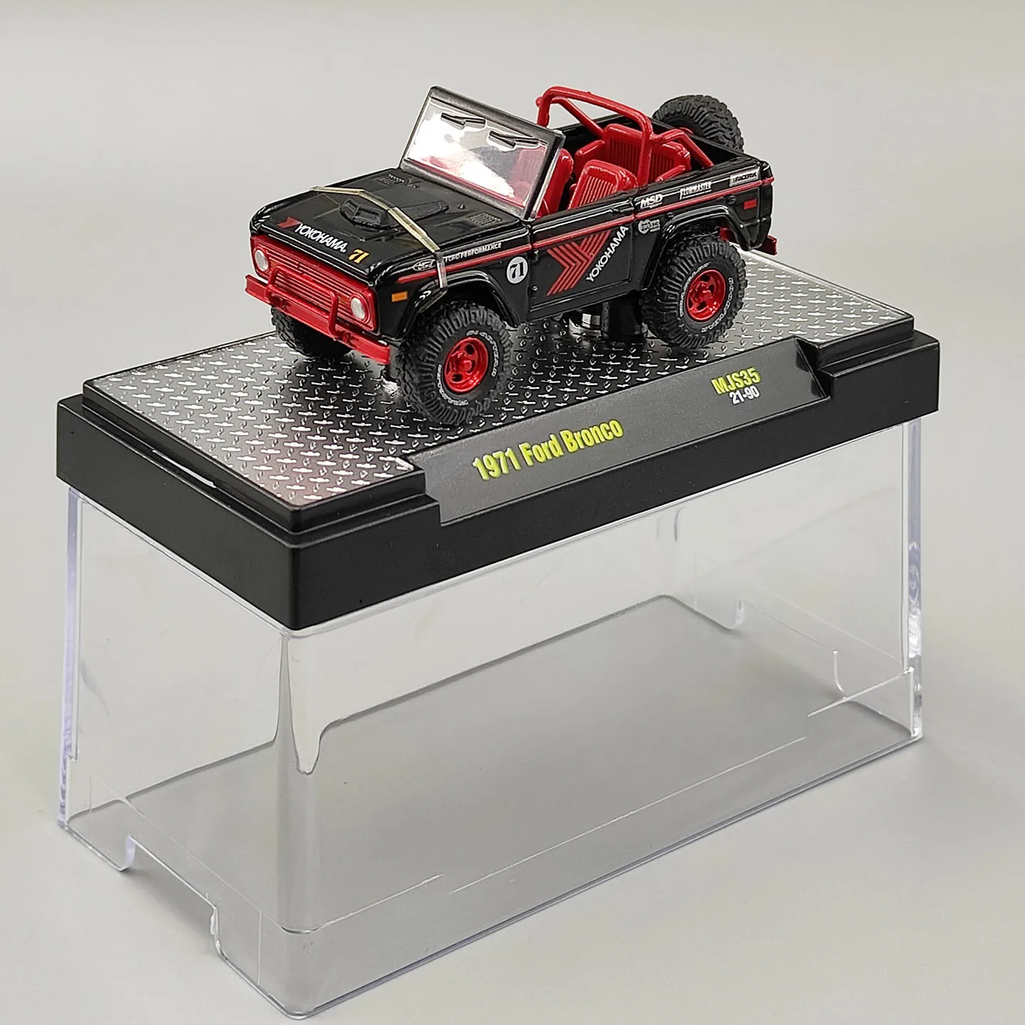 Diecast M2 1/64 Scale 1971 Bronco Alloy Car Model