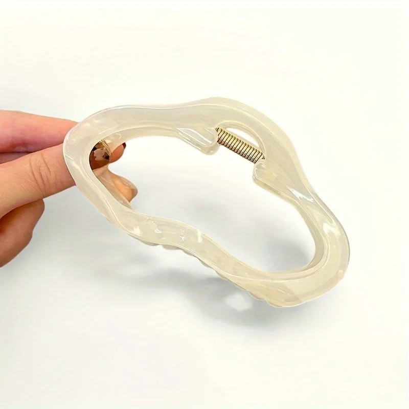 1PC Elegant Clouds Hollow Out Hair Claws Clip Women Girls Jelly Acrylic Hair Clamps Plastic Hairpins Barrettes Hair Accessories