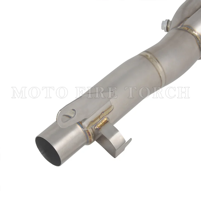 Triumph Speed Triple 1200RS/RR Exhaust Link Pipe - usage example