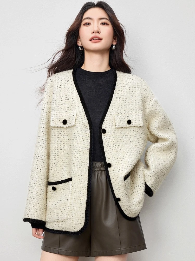 

SENTUBILA Women's Elegant Coat Winter 2025 Dropped Shoulder Sleeve V-Neck Jacket Contrast Trim Loose Casual Outerwear 154WA2103