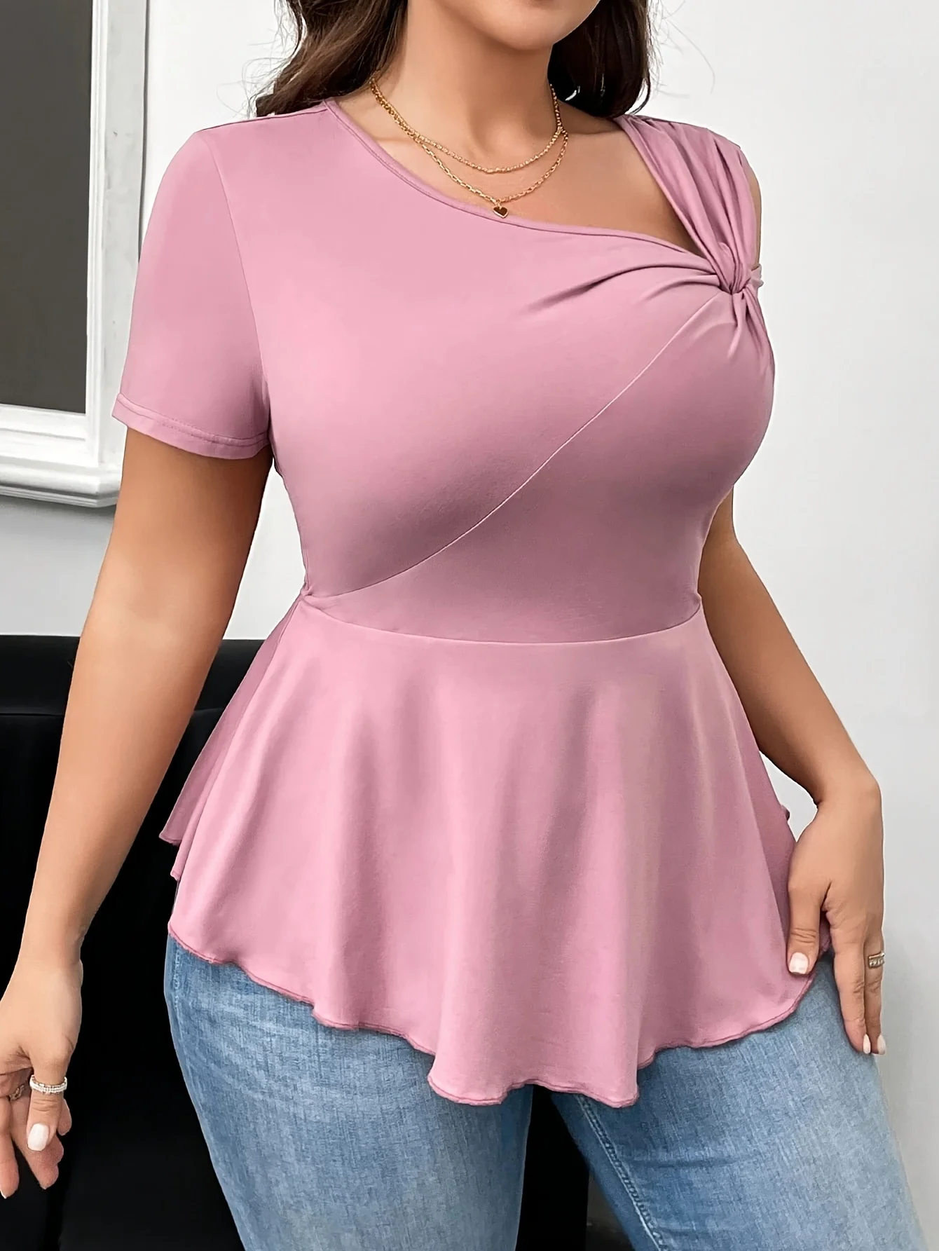 

Витой однотонный повседневный топ с короткими рукавами неправильной формы для женщин