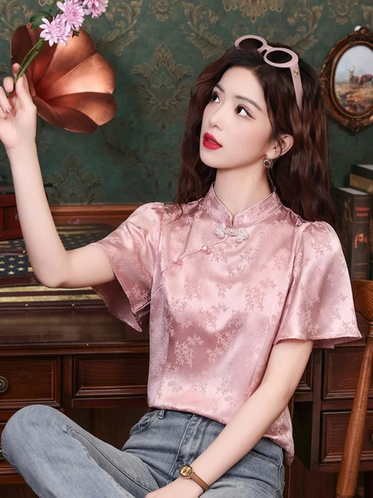 

Elegant Short Sleeve Shirt Women's Summer 2026 New Retro Button up Top Floral Embroidery T-Shirt Commute Style Straight Cut