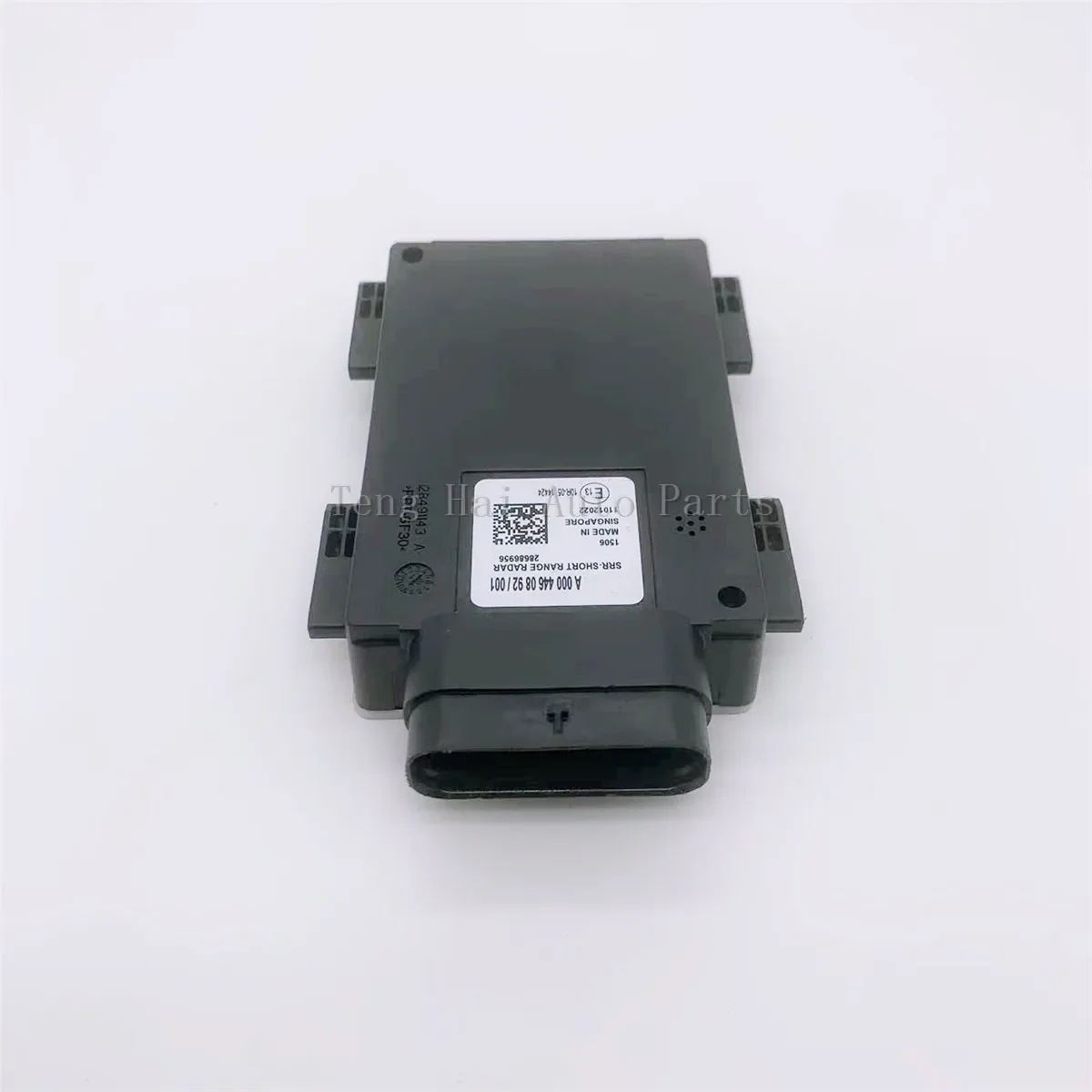 

XYQPSEW Для Mercedes ACTROS: Модуль радарного датчика расстояния для системы контроля слепых зон A0004460892 11012022