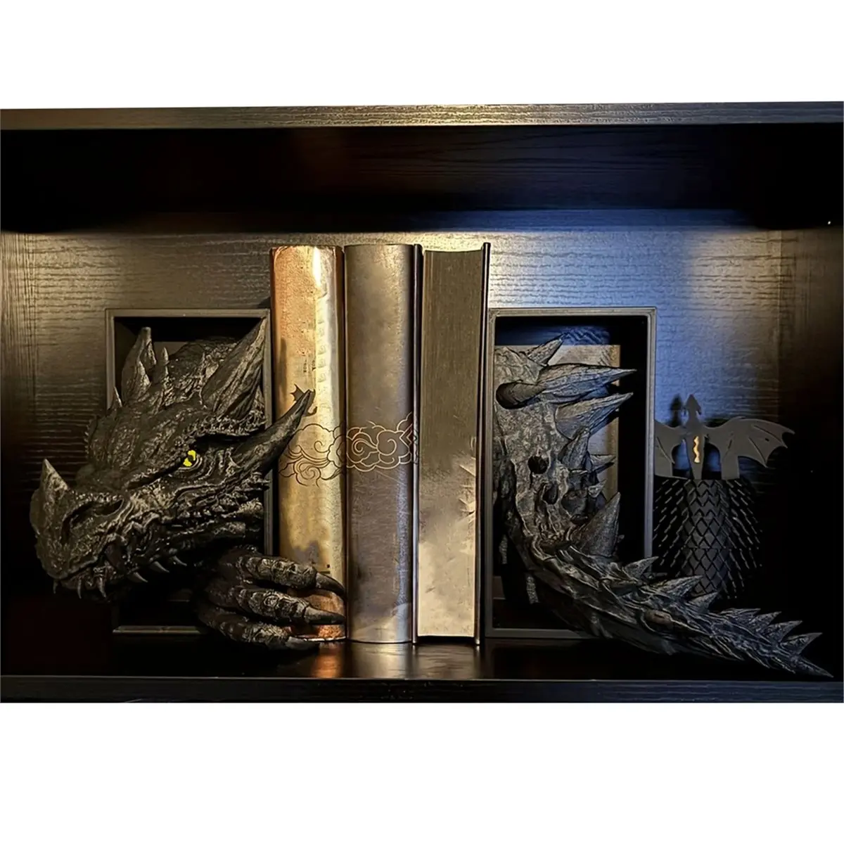 2026 New 2Pc Bookshelf Decoration Dragon-Shaped Bookend, Fantasy Decoration, Home Decoration Ornaments, Bookshelf Bookend B