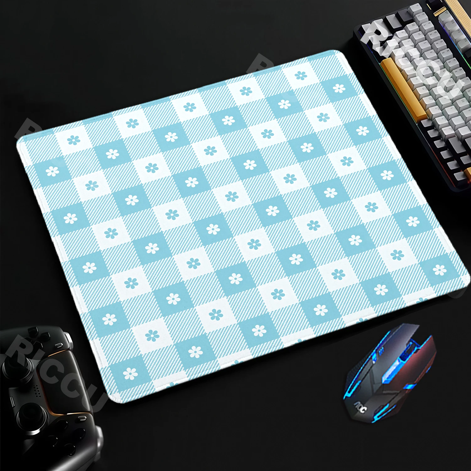 Cute Flower Mouse Pad Minimalist Checkered Pattern Mousepad Office Keyboard Deskmat Desk Decort Accessories Gaming Rubber XS Mat