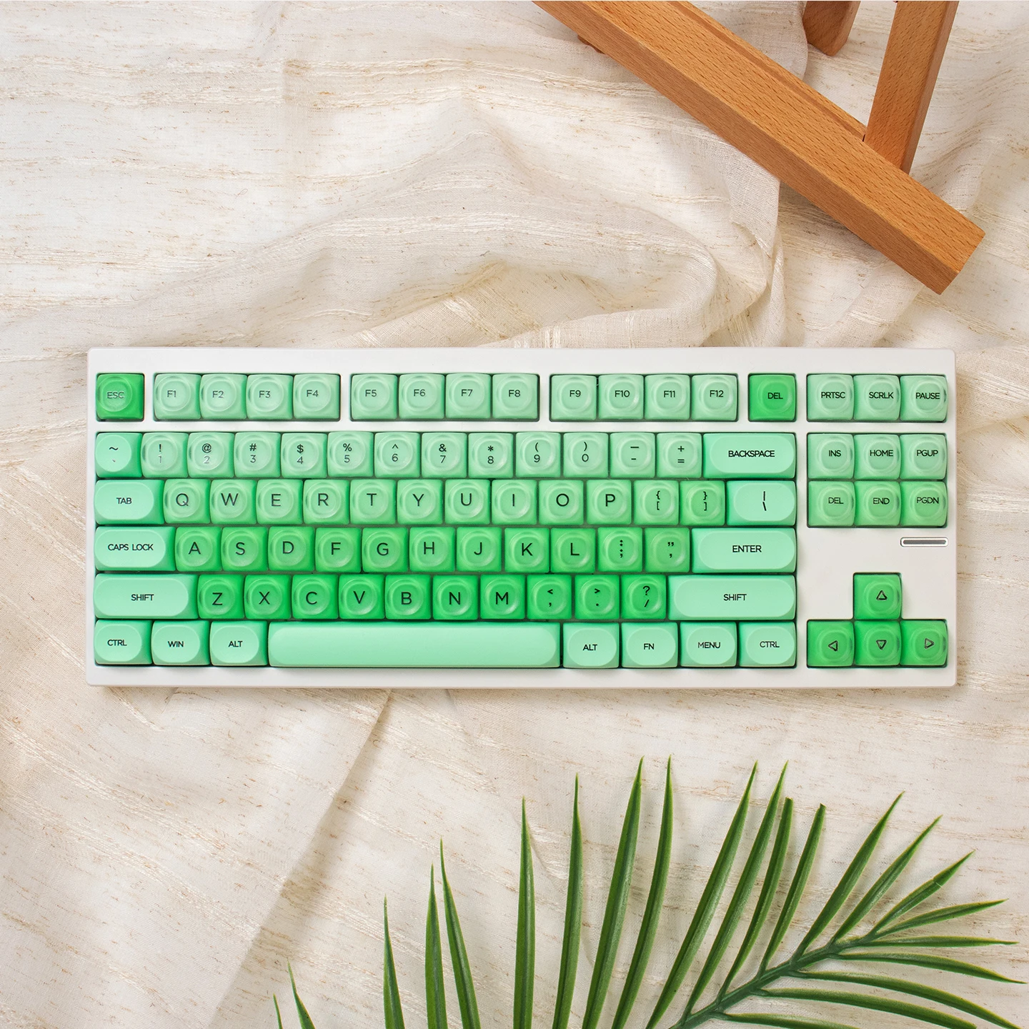Copritasti per PC semitrasparenti personalizzati Green Cloud 132 tasti Profilo HOA Copritasti PBT a doppio scatto per interruttori MX Tastiera meccanica