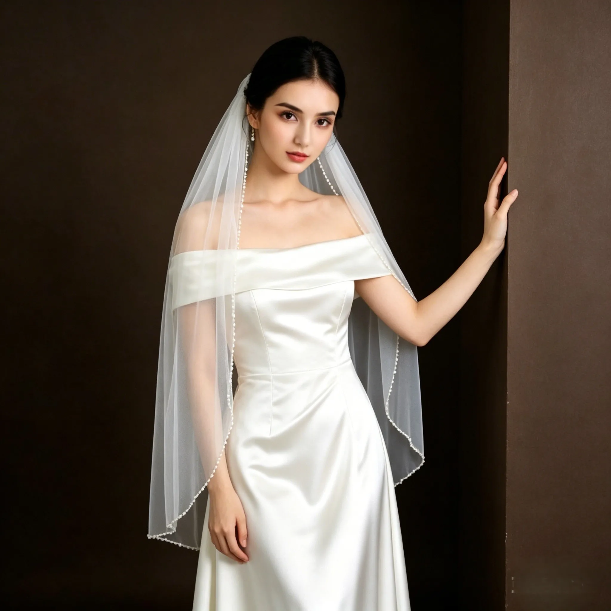 

Teardrop Shape‌ Pearl Wedding Veil Crystal Beaded Edge Bridal Veil Whit Comb1Layer Soft Tulle Elegant Bride Wedding Ceremony G89