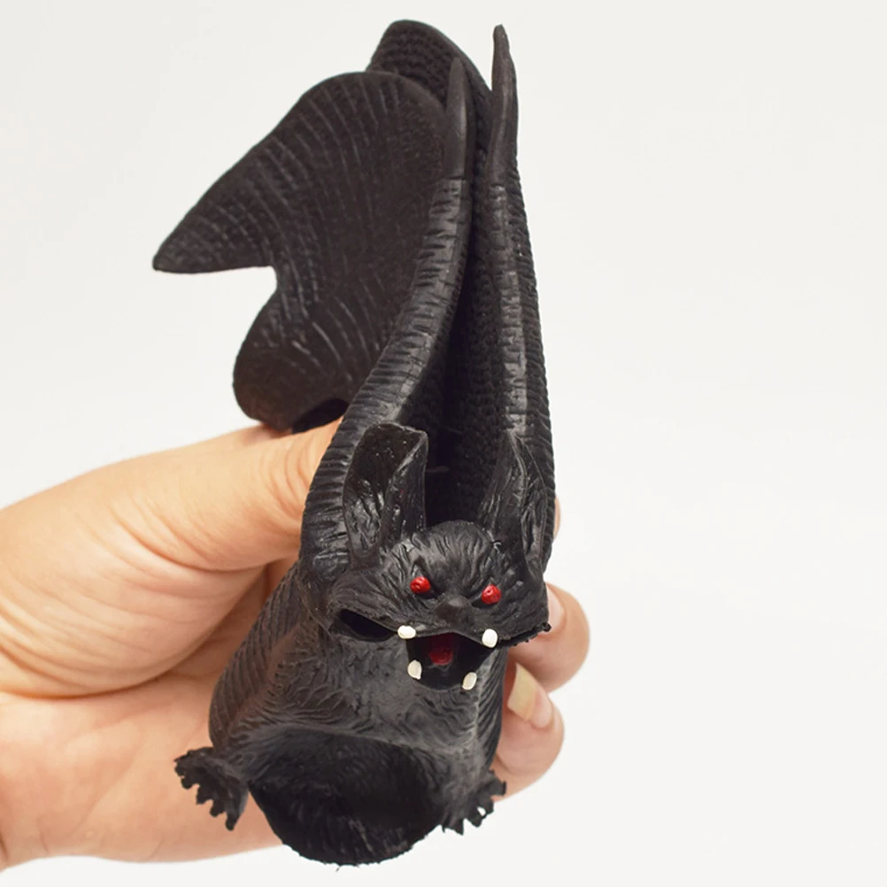 

6Pcs Halloween Bat Pendant Simulation Flying Bat Hanging Decor Garden Fence Porch Scary Party Prop Party Ornament