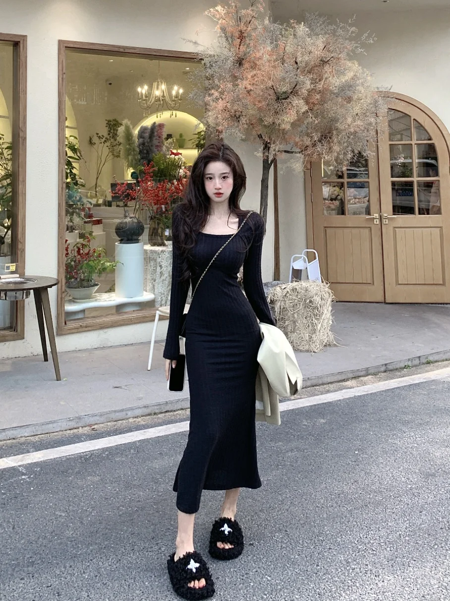 Small Skirts Knitted dress Women's Autumn Dress Waist Hugging Base Skirt Fishtail Skirt Black Hip Skirt Inner wear Long dress