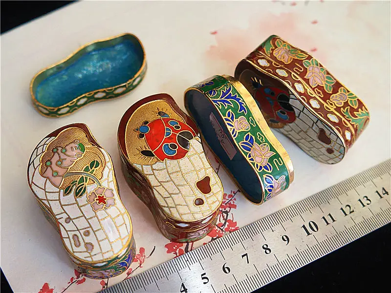 Collectible Figurines & Miniatures: 90-Year Old Cloisonne K Box